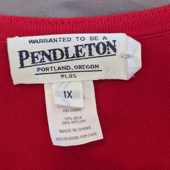 Pendleton 1X red cardigan 72% silk & 28% nylon in excellent condition - Picture 2 of 8